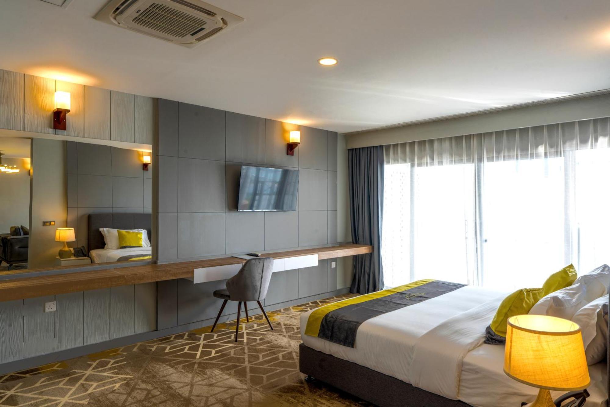 Manhattan Business Hotel, Malé Kültér fotó