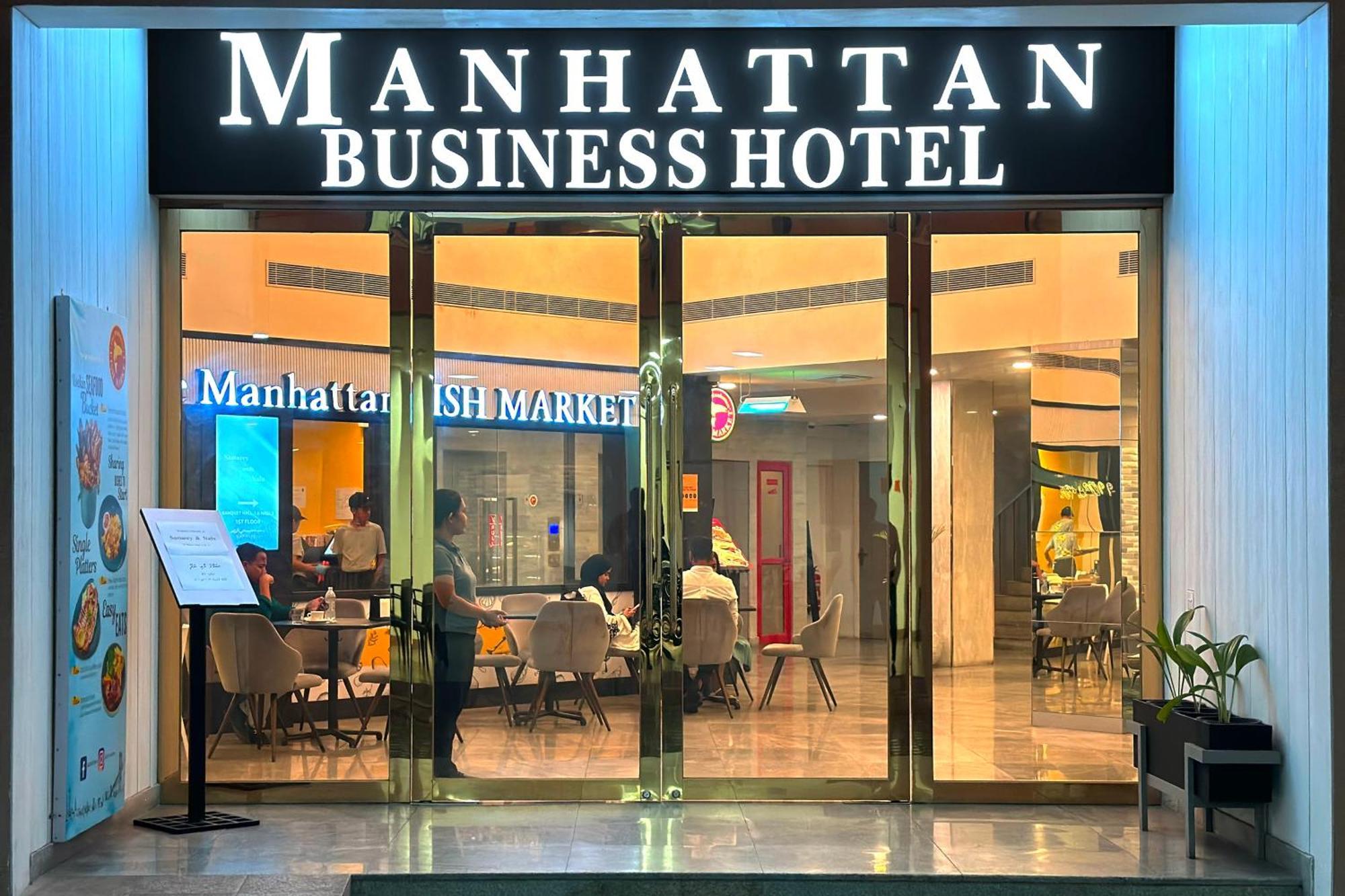 Manhattan Business Hotel, Malé Kültér fotó